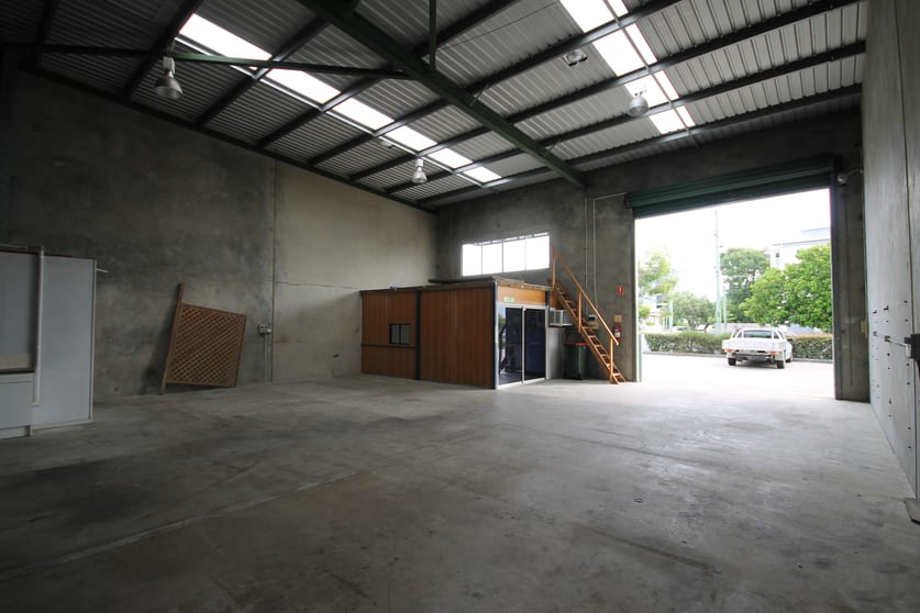 Click to view all images 5/70 Andrew Street Wynnum QLD 4178 - Image 3