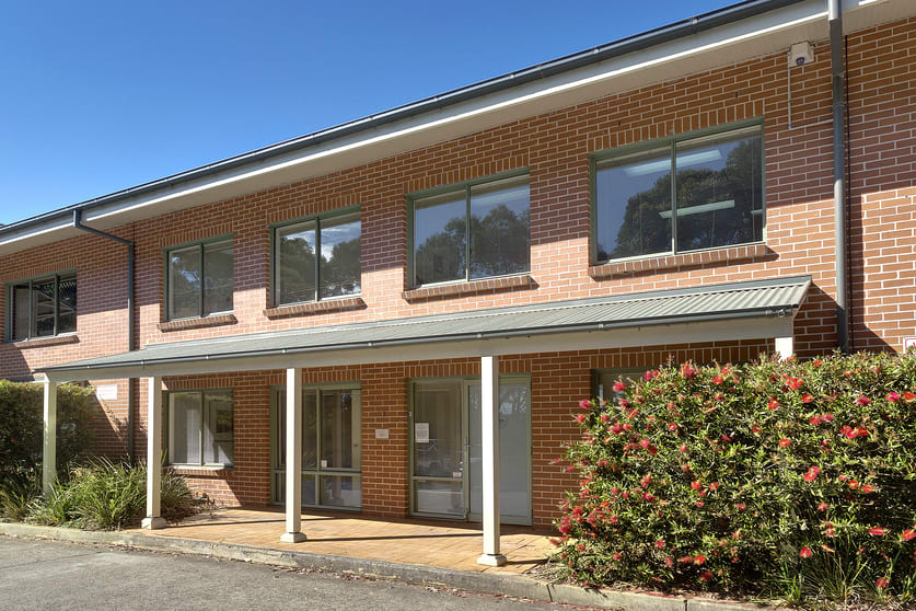 Click to view all images 2/92a Mona Vale Road Warriewood NSW 2102 - Image 1