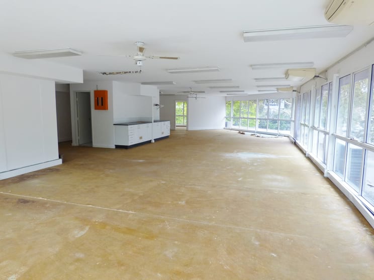 Click to view all images 50/5 Ponderosa Parade Warriewood NSW 2102 - Image 3