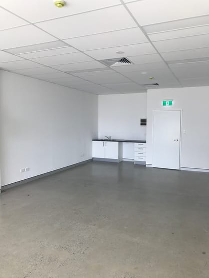 Click to view all images 1/570 New Canterbury Road Hurlstone Park NSW 2193 - Image 3
