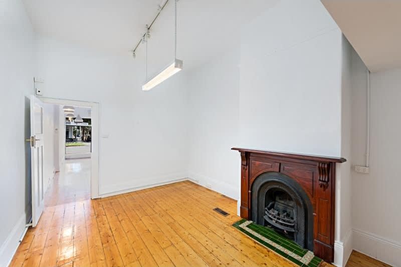 Click to view all images 350 Bay Street Port Melbourne VIC 3207 - Image 3