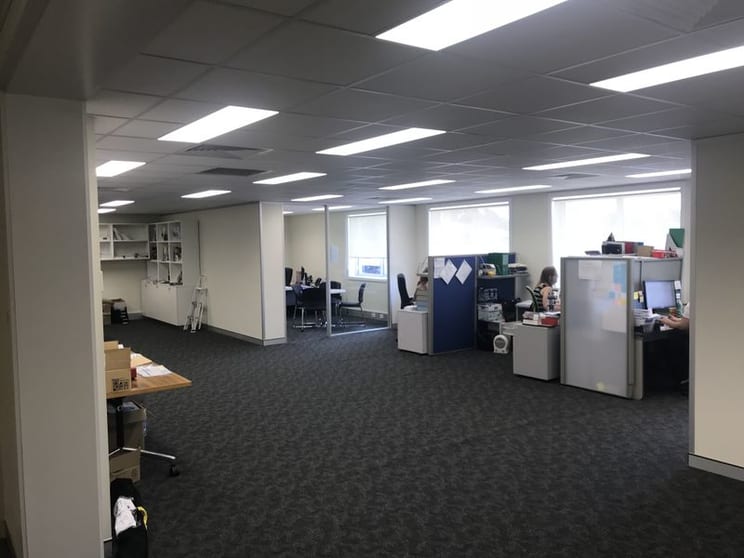 Click to view all images 1/14-16 Dundas Court Phillip ACT 2606 - Image 3