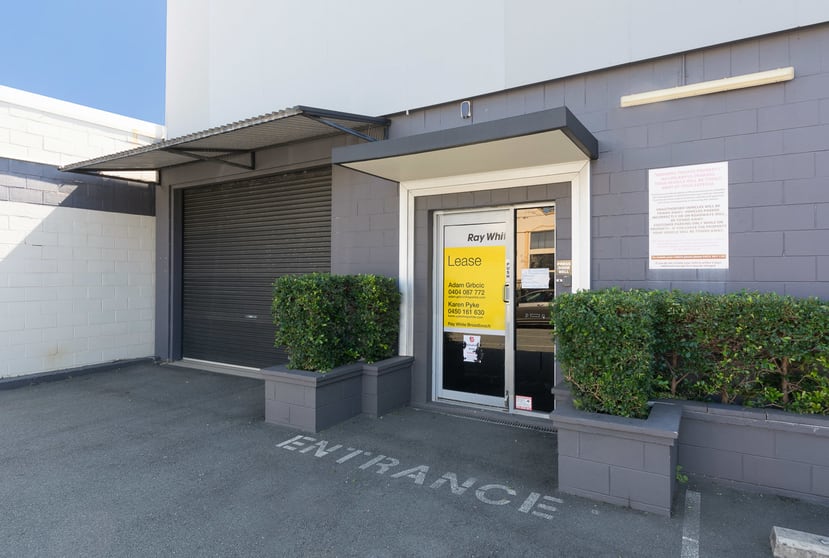 Click to view all images 5 Windmill Street Southport QLD 4215 - Image 1