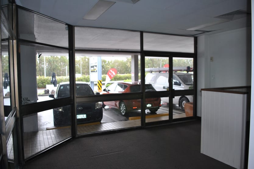 Click to view all images Springwood QLD 4127 - Image 3