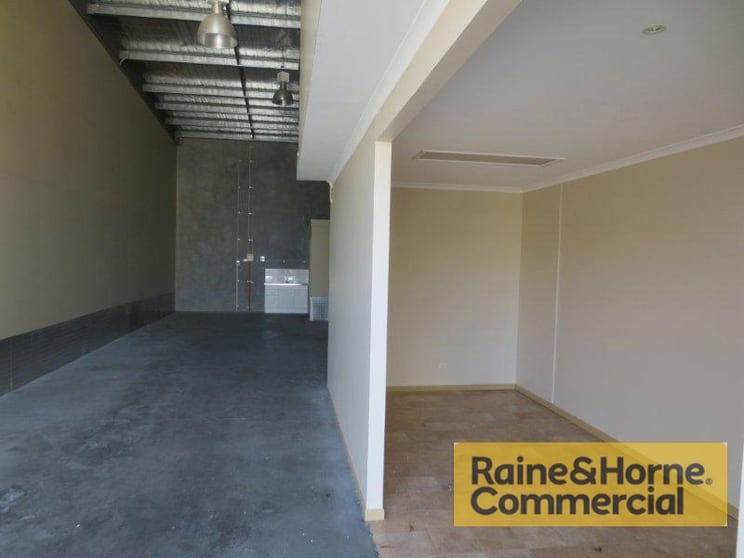 Click to view all images 4/3 Industry Place Capalaba QLD 4157 - Image 2