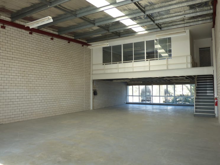 Click to view all images Warriewood NSW 2102 - Image 2