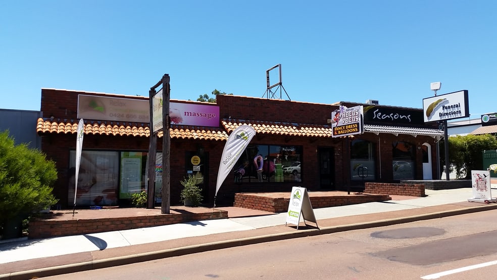 Click to view all images 15 Canning Road Kalamunda WA 6076 - Image 3