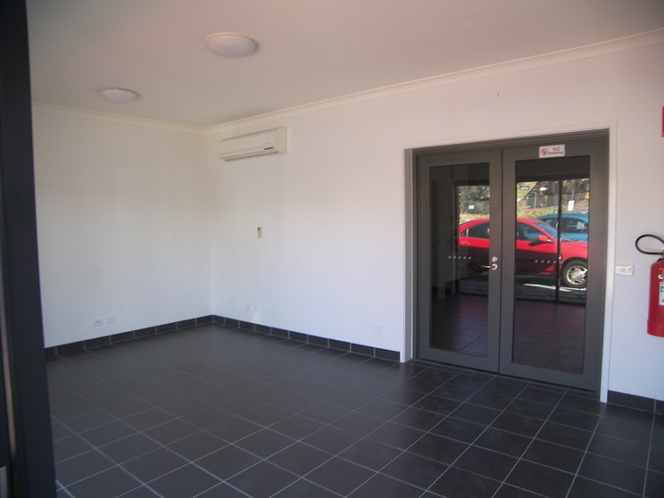 Click to view all images 33 Piper Road Bendigo VIC 3550 - Image 2