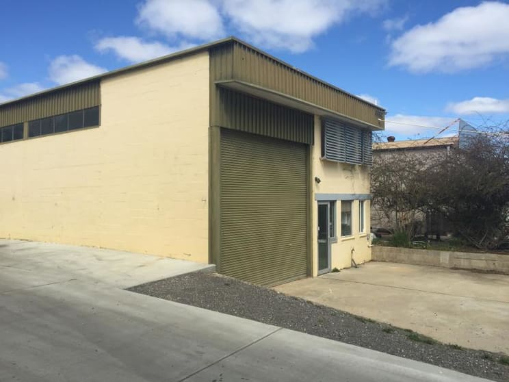 Click to view all images Whole building/39 Paterson Parade Queanbeyan NSW 2620 - Image 2