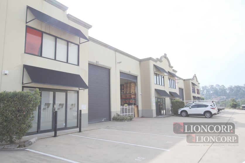 Click to view all images Underwood QLD 4119 - Image 1