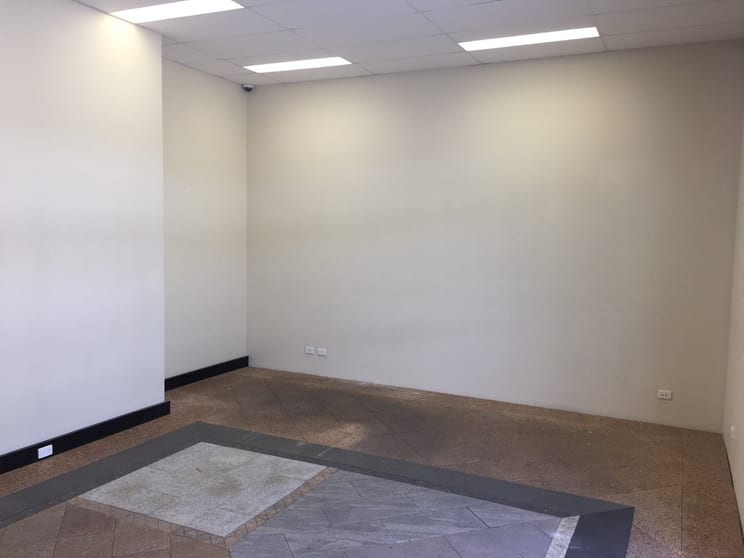 Click to view all images 23 Caloundra Road Clarkson WA 6030 - Image 3