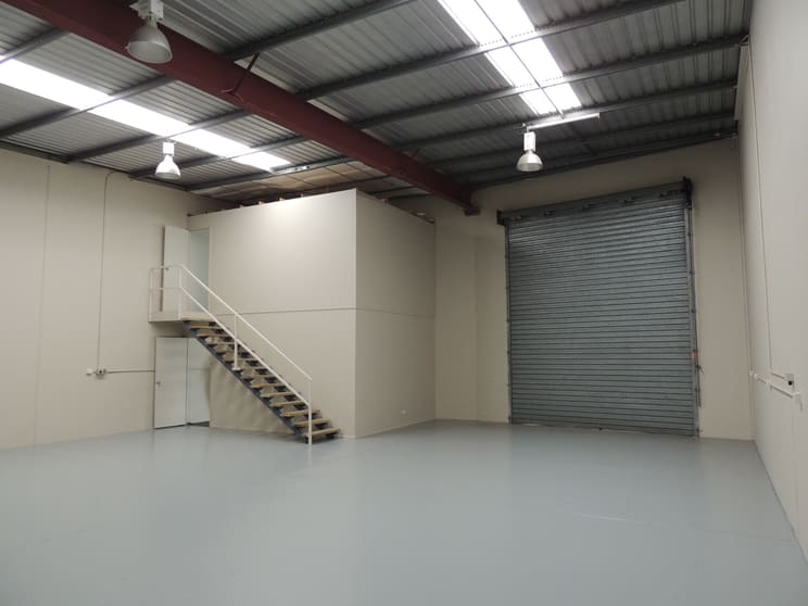 Click to view all images 2/8 Maiella Street Stapylton QLD 4207 - Image 2
