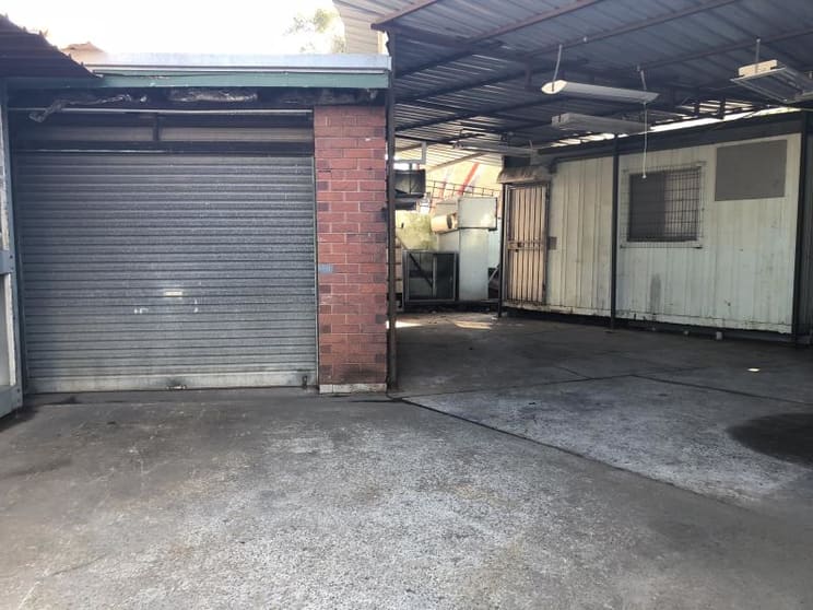 Click to view all images Unit 1/2 Schofield Street Riverwood NSW 2210 - Image 2