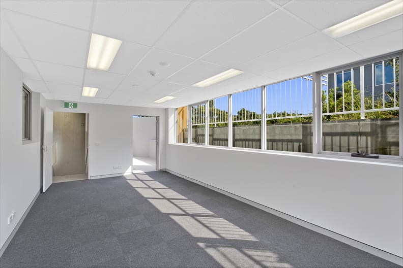 Click to view all images Belrose NSW 2085 - Image 3