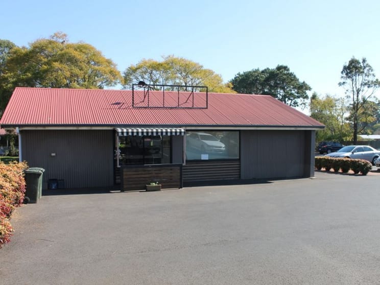 Click to view all images Shop 8/10476 New England Highway Highfields QLD 4352 - Image 3