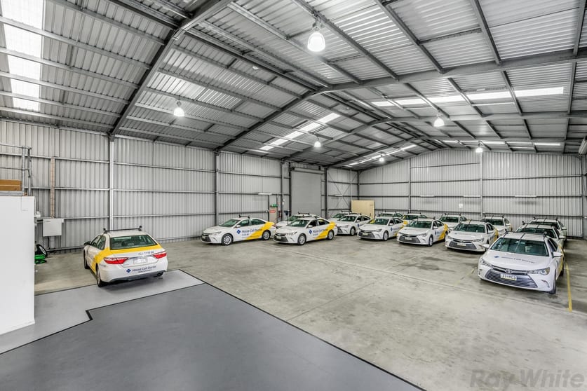 Click to view all images 55 Millenium Place Tingalpa QLD 4173 - Image 2