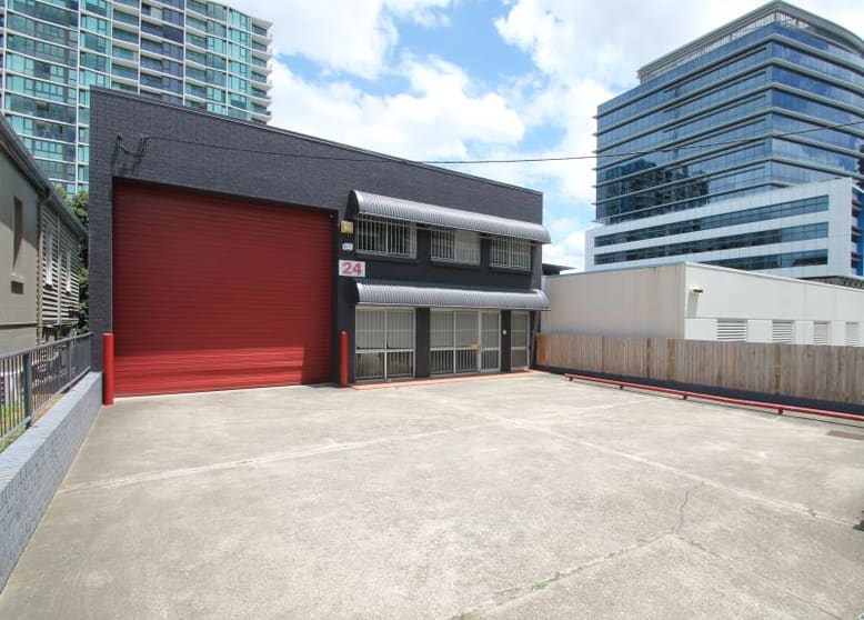 Click to view all images Newstead QLD 4006 - Image 1