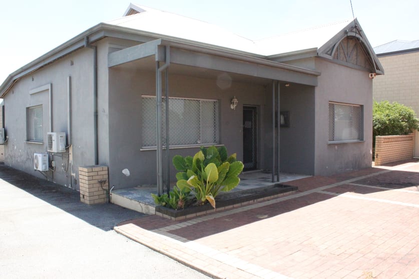 Click to view all images 5 Brockman Road Midland WA 6056 - Image 2