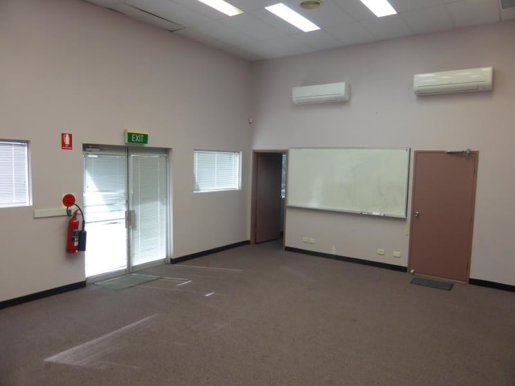 Click to view all images 3/36 Darling Street Dubbo NSW 2830 - Image 3