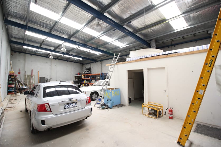 Click to view all images 1/6 Kenji Street Mornington VIC 3931 - Image 2
