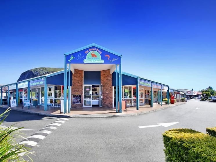 Click to view all images Shop 3c/2 Suncoast Beach Drive Mount Coolum QLD 4573 - Image 1