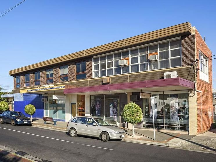 Click to view all images 4/689 Centre Road Bentleigh East VIC 3165 - Image 1