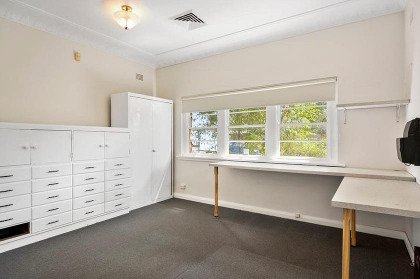 Click to view all images 102 Douglas Street Nowra NSW 2541 - Image 2