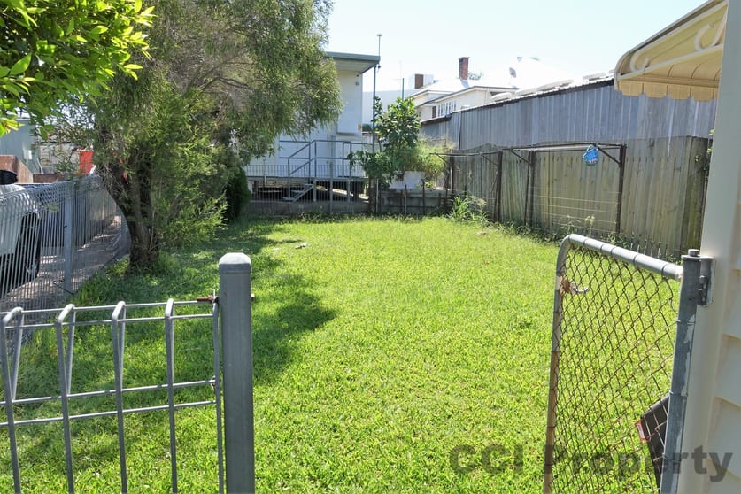 Click to view all images Enoggera QLD 4051 - Image 3