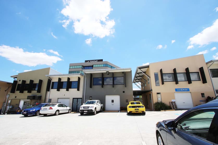 Click to view all images Springwood QLD 4127 - Image 2
