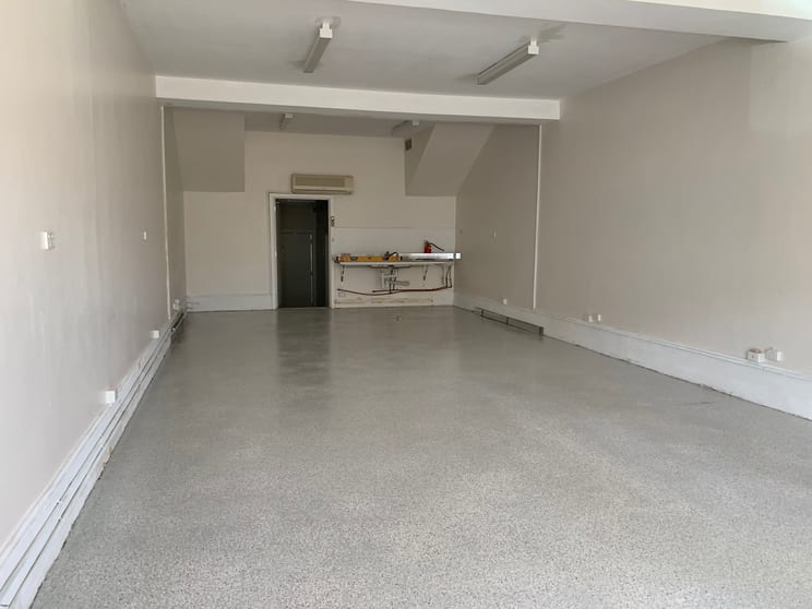 Click to view all images 2 Lawson Street Oakleigh East VIC 3166 - Image 2