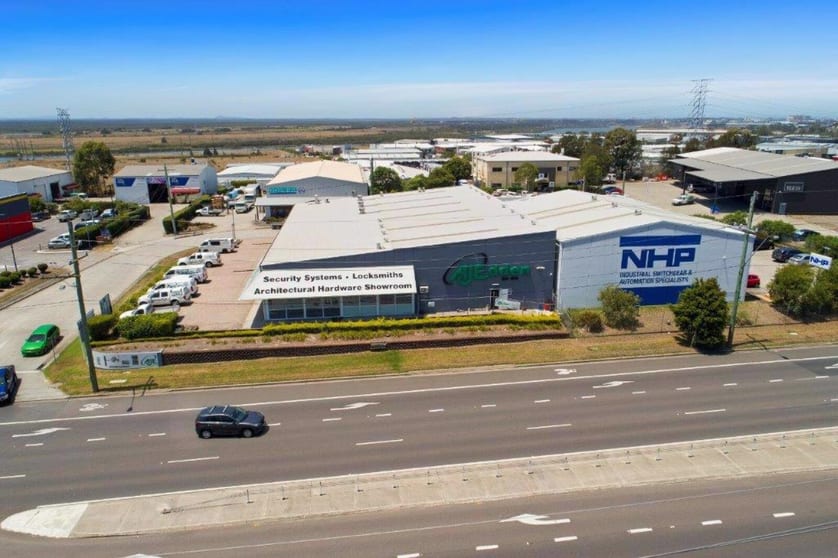 Click to view all images Unit 1 & 2, 573 Maitland Road Mayfield NSW 2304 - Image 1