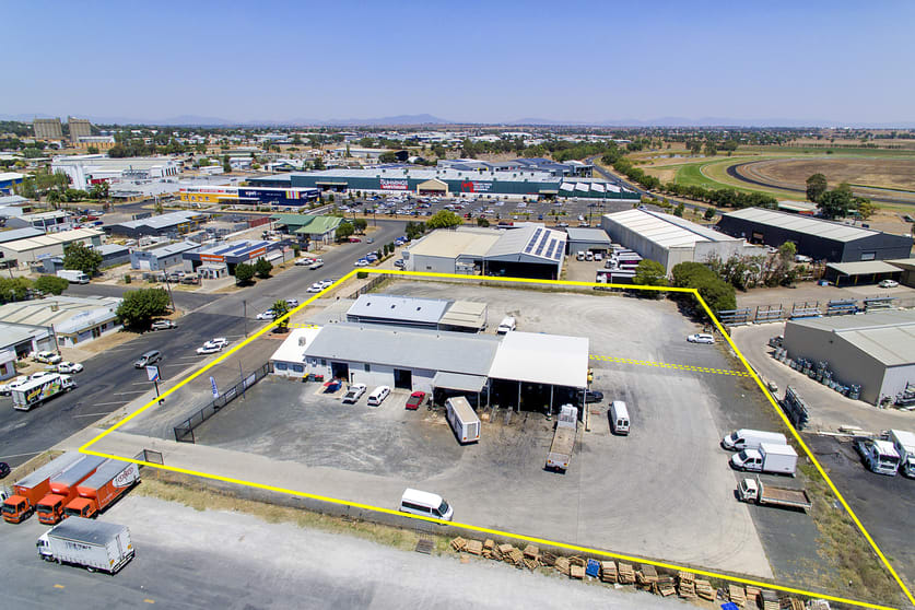 Click to view all images 75 - 79 Plain Street Tamworth NSW 2340 - Image 3