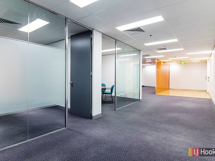 Click to view all images 603/68 Alfred Street Milsons Point NSW 2061 - Image 2