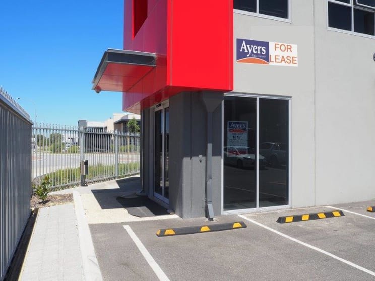 Click to view all images 3/69 Distinction Road Wangara WA 6065 - Image 2