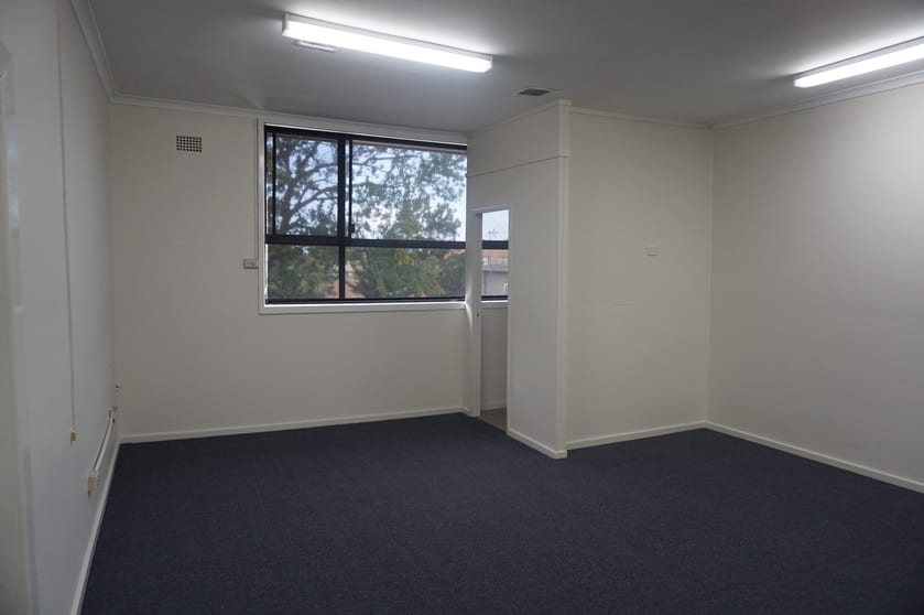 1/242 Princes Highway Corrimal NSW 2518 - Image 2