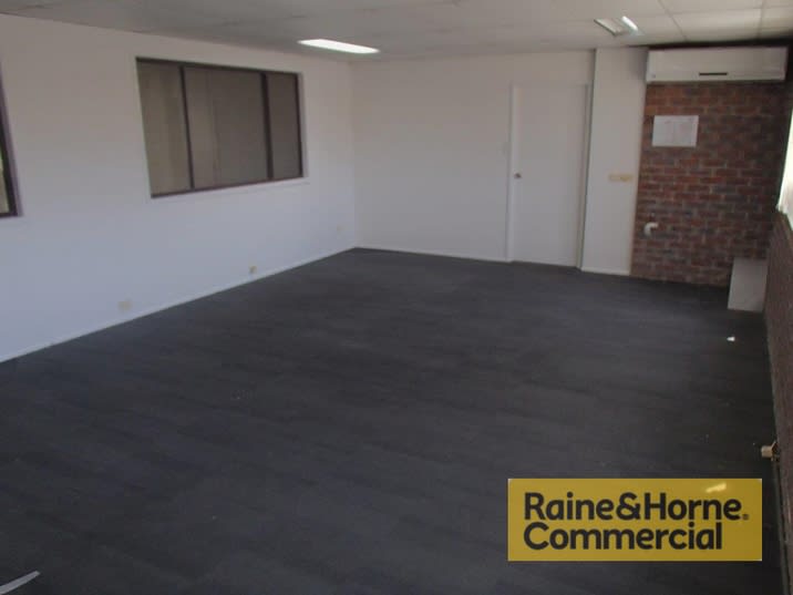 Click to view all images 4/25 Michlin Street Moorooka QLD 4105 - Image 3