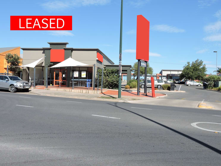 Click to view all images 20-22 Adelaide Road Murray Bridge SA 5253 - Image 1