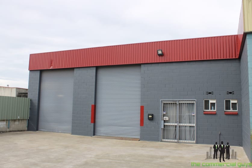 Click to view all images 4/13 Industry Dr Caboolture QLD 4510 - Image 1
