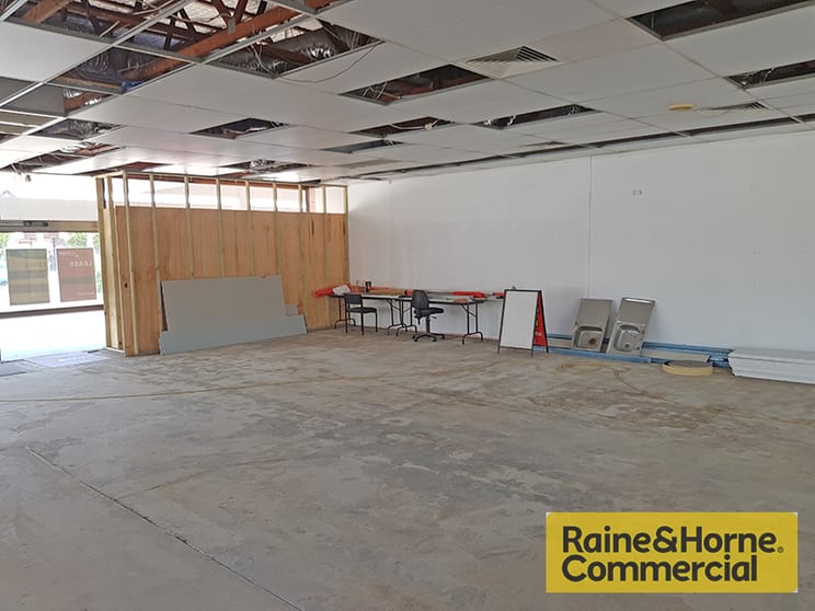 Click to view all images 299-301 St Vincents Road Banyo QLD 4014 - Image 3