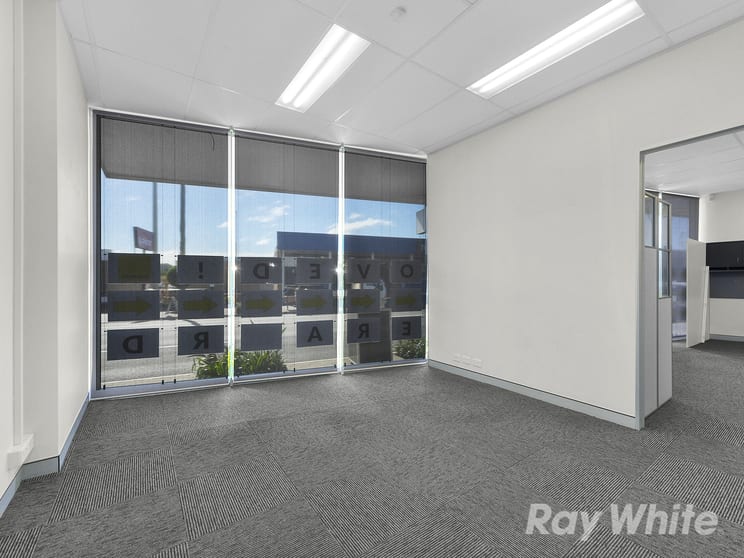 Click to view all images Alderley QLD 4051 - Image 2
