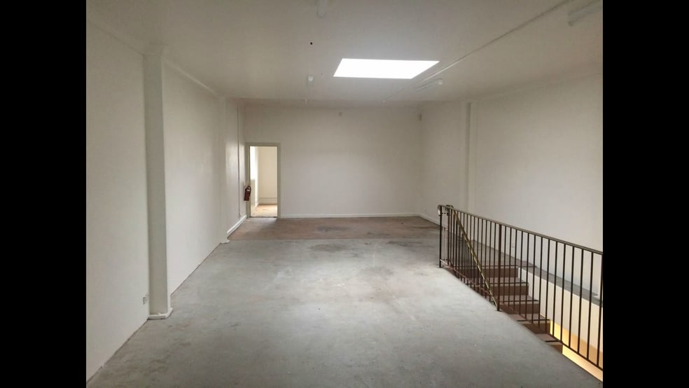 Click to view all images 127 Norton Street Leichhardt NSW 2040 - Image 3
