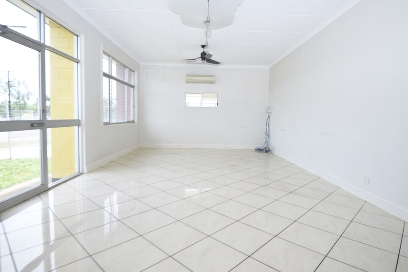 Click to view all images 2&3/16 Graffin Crescent Winnellie NT 0820 - Image 3