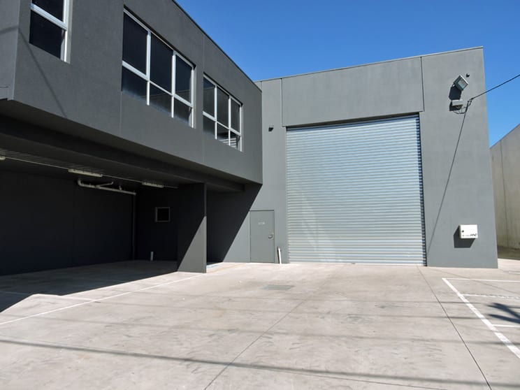 Click to view all images 13 Lentini Street Hoppers Crossing VIC 3029 - Image 2