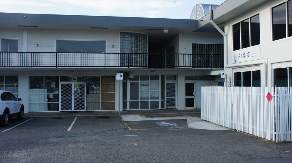 Click to view all images 9/2 Eighth Avenue Palm Beach QLD 4221 - Image 1
