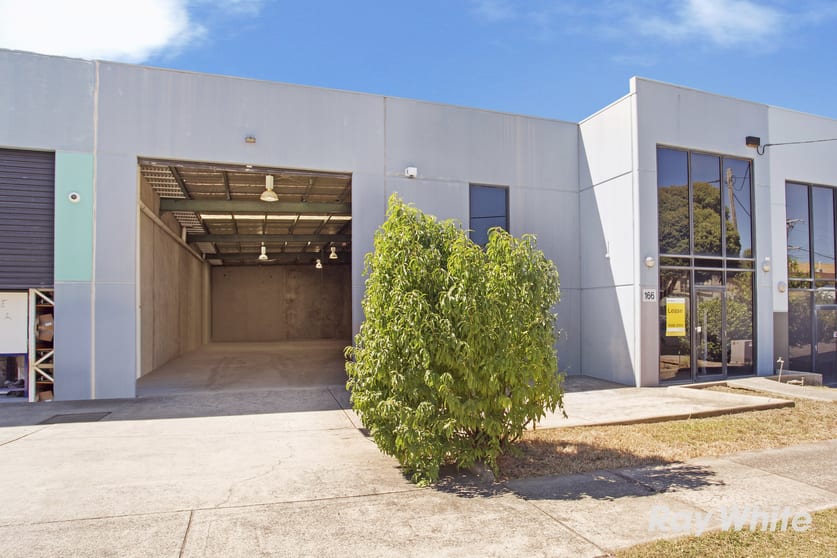 Click to view all images 166 Fulham Road Alphington VIC 3078 - Image 1