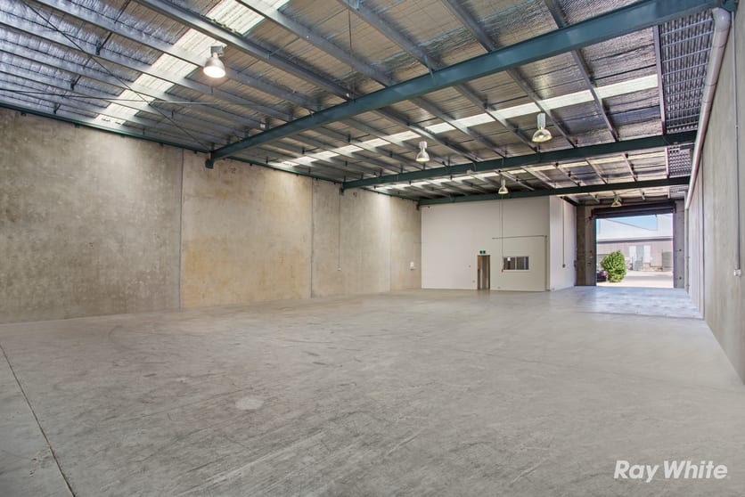 Click to view all images 166 Fulham Road Alphington VIC 3078 - Image 3
