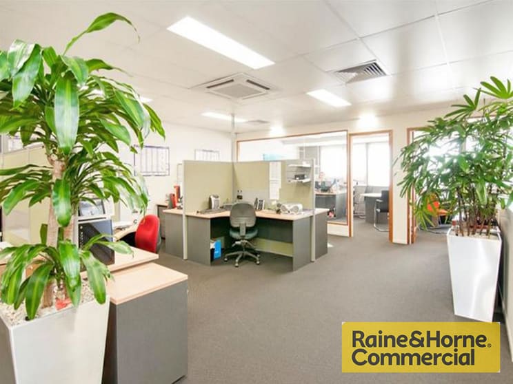 Click to view all images 6b/7 Hudson Road Albion QLD 4010 - Image 2