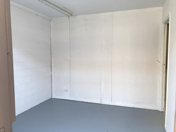 Click to view all images 18-20 Roberna Street Moorabbin VIC 3189 - Image 2