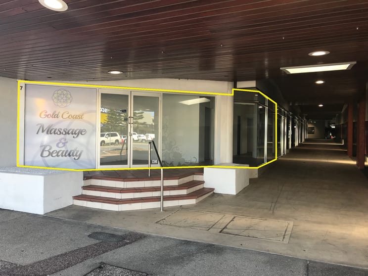 Click to view all images 25/52-58 Marine Parade Coolangatta QLD 4225 - Image 1