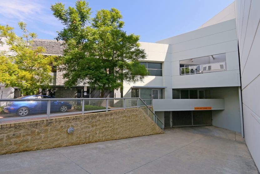 Click to view all images 9A Agnew Way Subiaco WA 6008 - Image 2